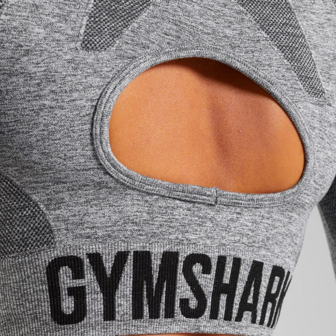 Grå croppad träningstopp från Gymshark