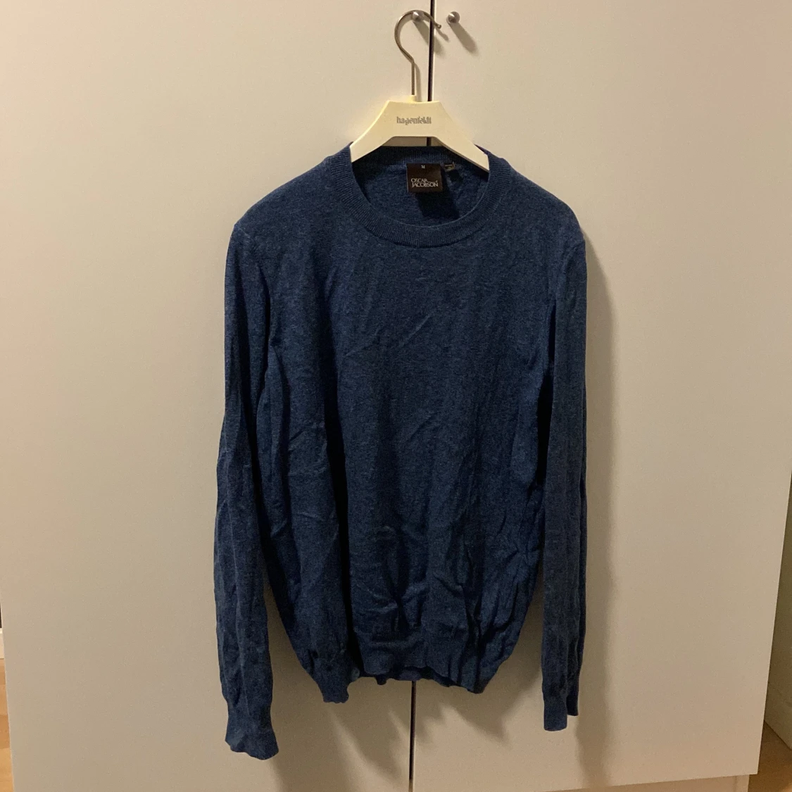 Blå tröja från Oscar Jacobson