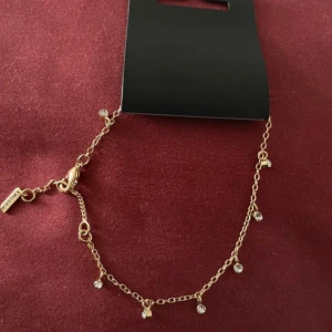 Pilgrim armband - Super snyggt pilgrim i guld armband, helt nytt