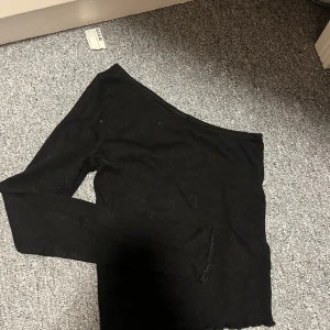 Topp - Svart topp från Gina storlek xxs men stretchig