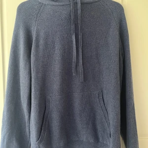 Hoodie  - Storlek s/m. Bra skick! 