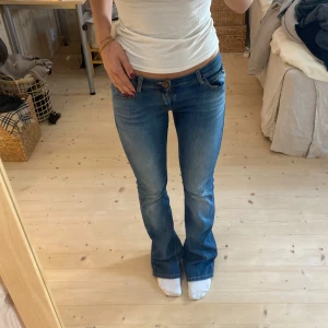 Bootcut jeans - SUPERSNYGGA verkligen!!! Tryck gärna på köp nu❤️❤️❤️
