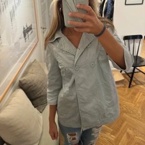 Jacka - Säljer denna så snygga jacka