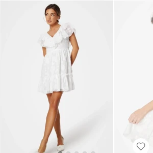 Klänning från bubbelroom  - Säljer denna klänning från bubbelroom i storlek s, använd en gång på studenten men endast på utspringet och frukosten! Den ser ut som ny och har bilder på hur den ser ut på mig om det är något man vill ha! Den är slutsåld nu! Nypris 799! Bud är okej!