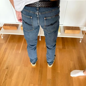 Nudie Jeans  - Modell - Lean Dean  Storlek - W30 L32 Väldigt bra skick  Jag är 179cm lång 