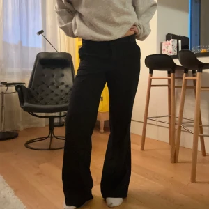 Kostymbyxor - Supersnygga kostymbyxor knappt använda!!! 🩷🩷