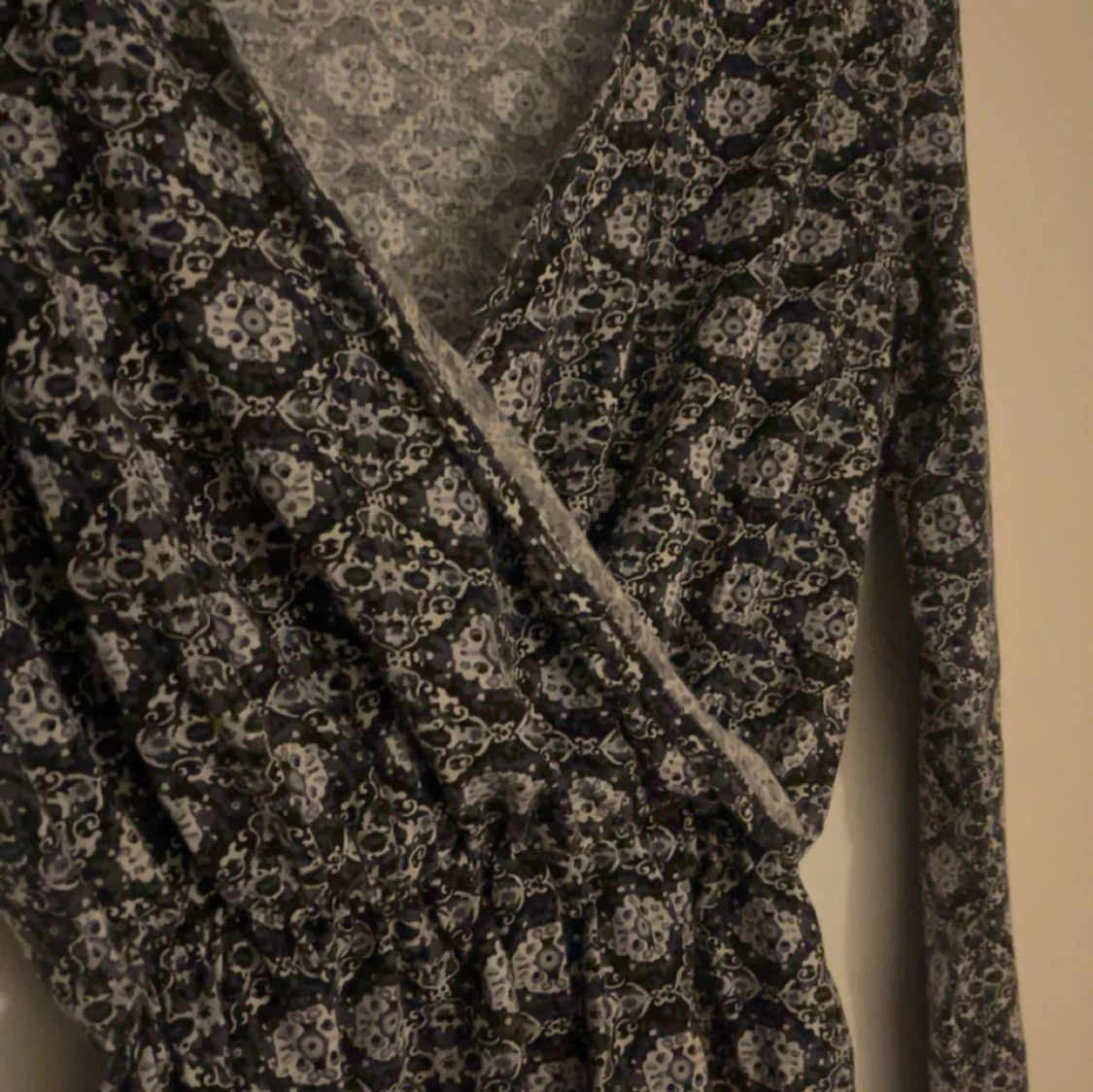 Så snygg omlott blus/tröja - 90