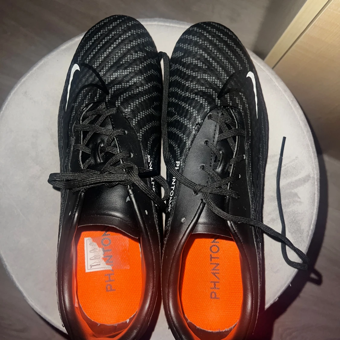 Nike Phantom fotbollsskor