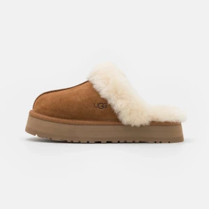 UGG Disquette - Mycket bra skick, låda medföljer!