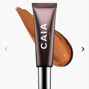 Caia bronzer  - Säljer en bronzer från Caia i färgen Havana, endast använd 1 gång. Säljer då den aldrig kommer till användning❤️❤️