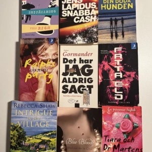 Bokpaket med nio böcker - 34 kr för alla tillsammans!! Ett paket med nio olika böcker i varierande genrer. Inkluderar titlar som 'Inställning till regn', 'Snabba Cash', 'Den döda hunden', 'Ralphs party', 'Det har jag aldrig sagt', 'Fatta eld', 'Intrigue in the Village', 'Blue Bloods' och 'Tiara och Dr Martens'. Perfekt för bokälskare som vill ha en mix av spänning, drama och romantik.