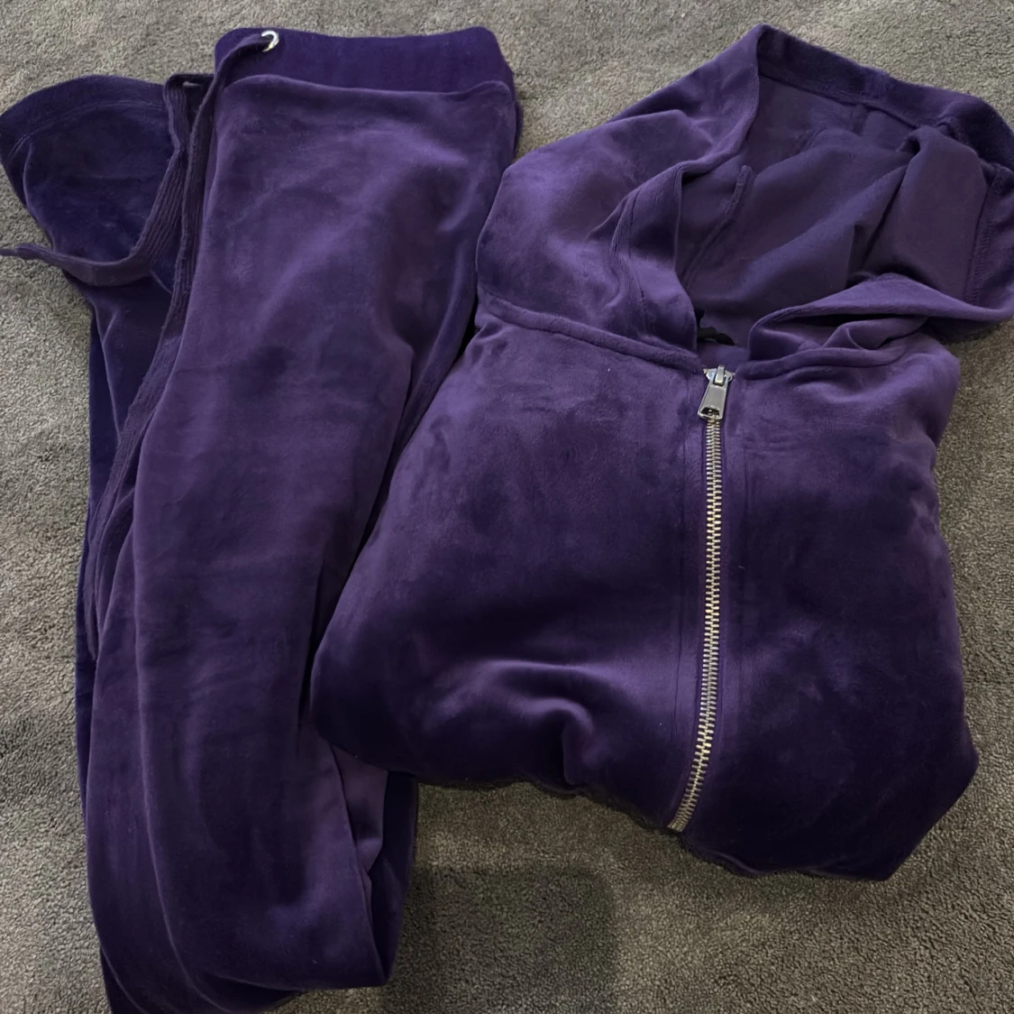 Mjukt skönt lilla velour sett - 91