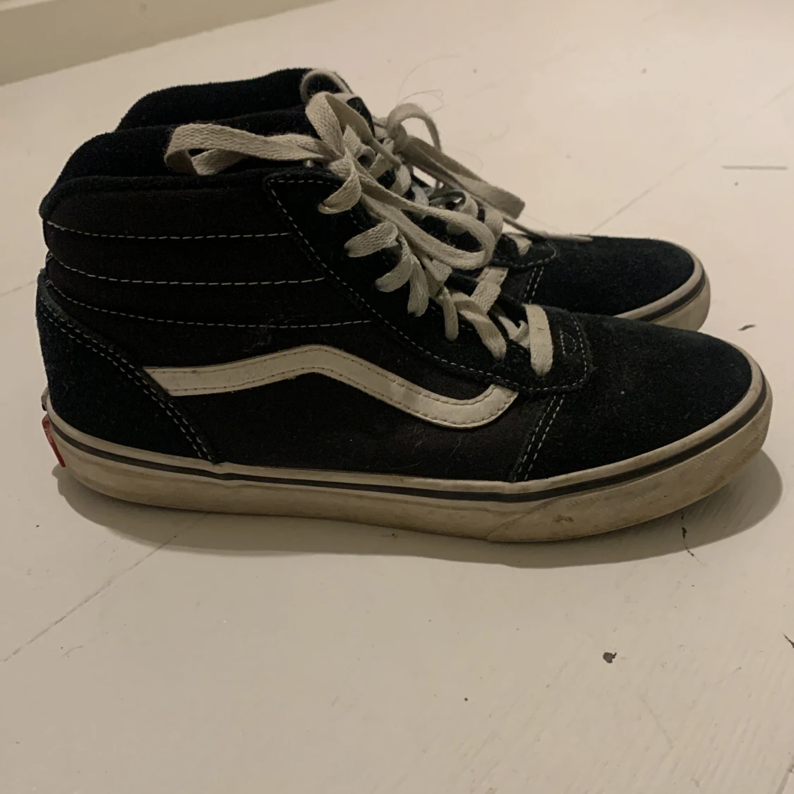 Svarta sneakers från Vans - 90