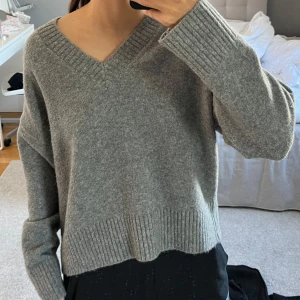 Grå stickad tröja från Zara - Skön höst tröja 