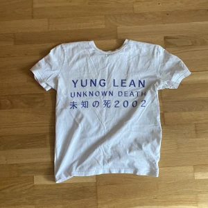 Yung Lean t shirt - Unknown Death rare tour merch som inte säljs längre