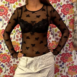 Snygg body - Säljer denna mesh bodyn🥰