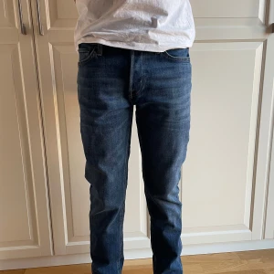 Jack & Jones jeans - Jack & Jones, Comfort Mike, aldrig använda.  Nypris 899.85kr. Säljes för 600kr eller högstbjudande  Kommer från rök- och djurfritt hem