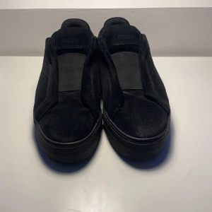 Arigato 360, in o köp nu först får dom många prisförslag nu - Tja! Säljer mina Arigato skor skicket är 6/10 men dom är fof ganska schyssta