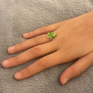 Ring⚡️💕 - En ring med en liten virvel på⚡️💕