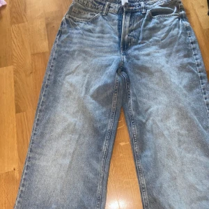 H&M jeans - Bra skick, använt få gånger.