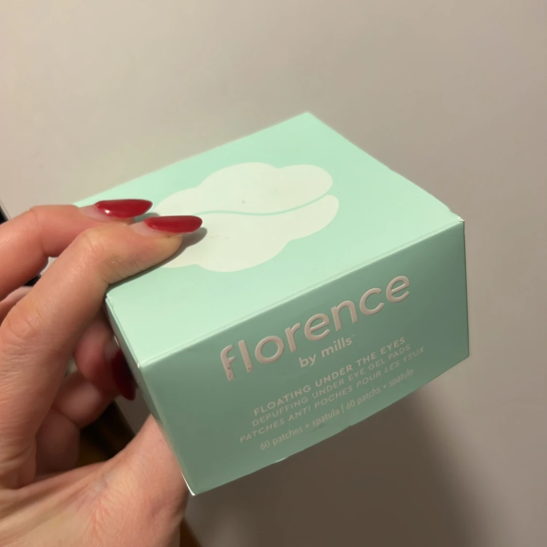 Florence by Mills Floating Under the Eyes - 90