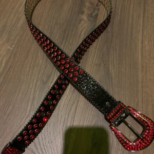 BB simon type belt - Använd 1 gång, perfekt skick, 110cm med tillaggd hål