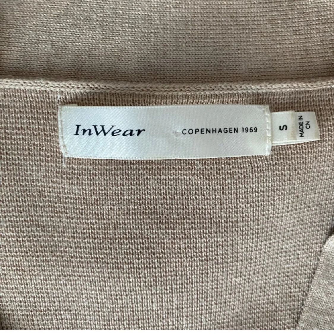 Fin stickad kofta från InWear - 91