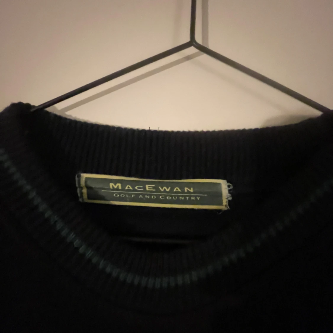 Svart tröja från MacEwan - 90