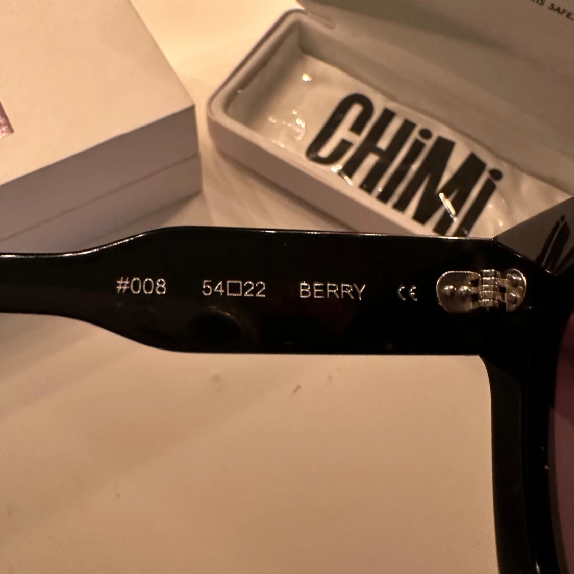 Svarta solglasögon från Chimi - 90