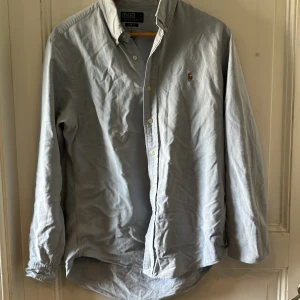 Ralph lauren skjorta  - Storlek L men passar M/S