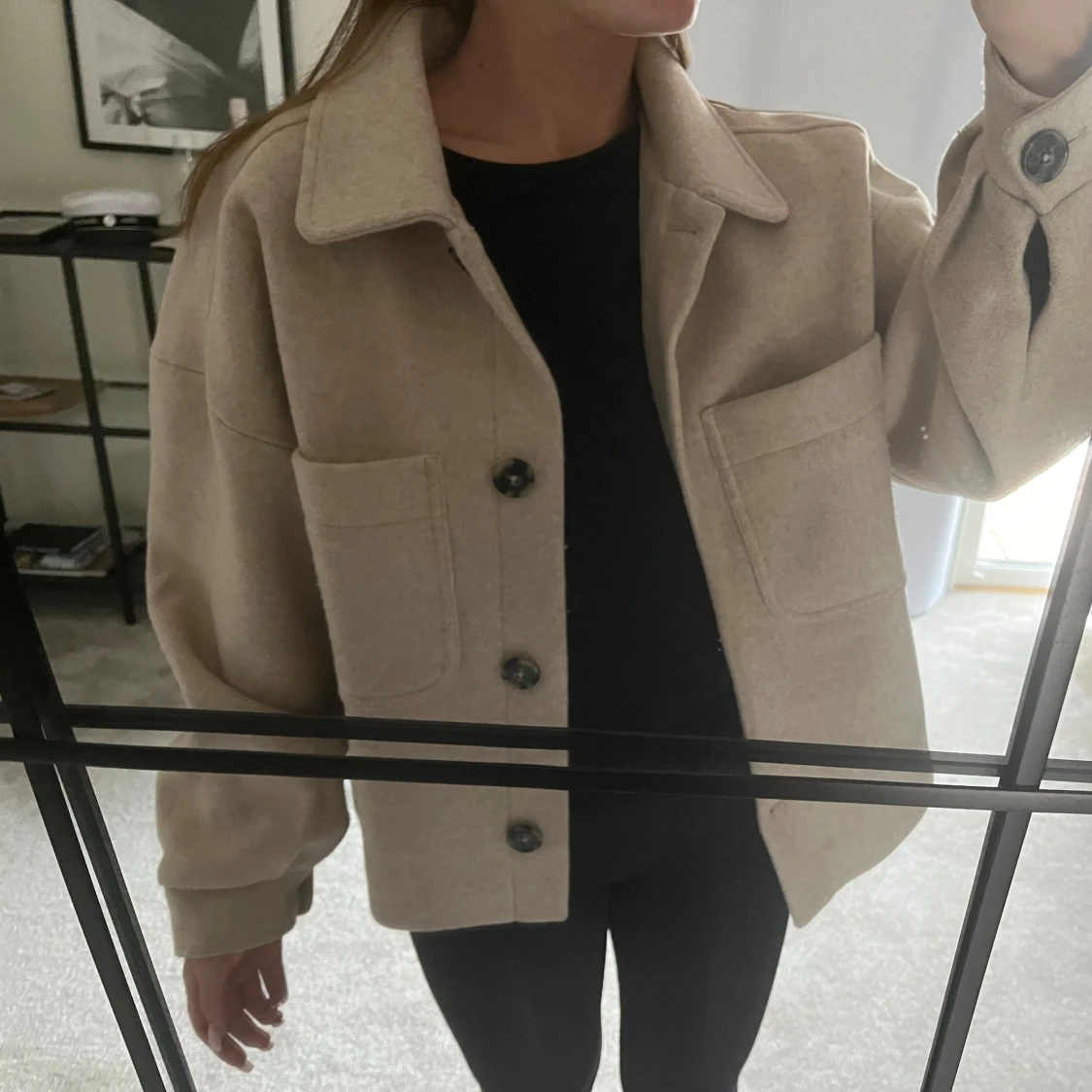 Beige oversized jacka