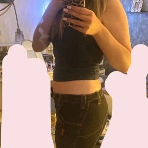 Jeans - Vintage boot cut jeans i bra skick, säljer efter som dom har blivit försmå på mig💞 ny pris 900kr💓 