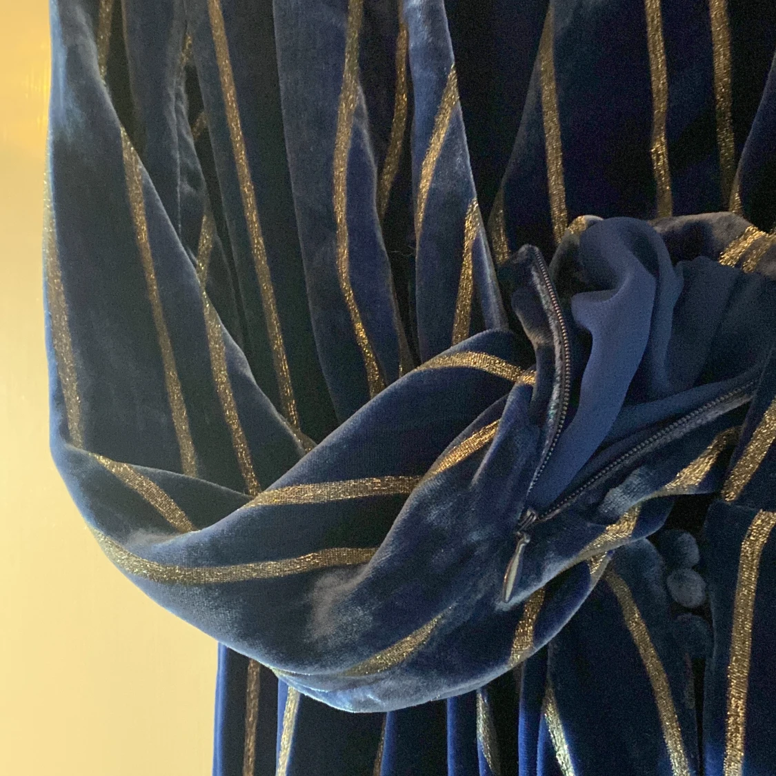 Blå långklänning från H&M Studio - 92