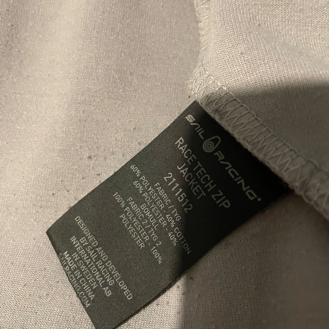 Grå tech jacka/kofta från Sail Racing - 91