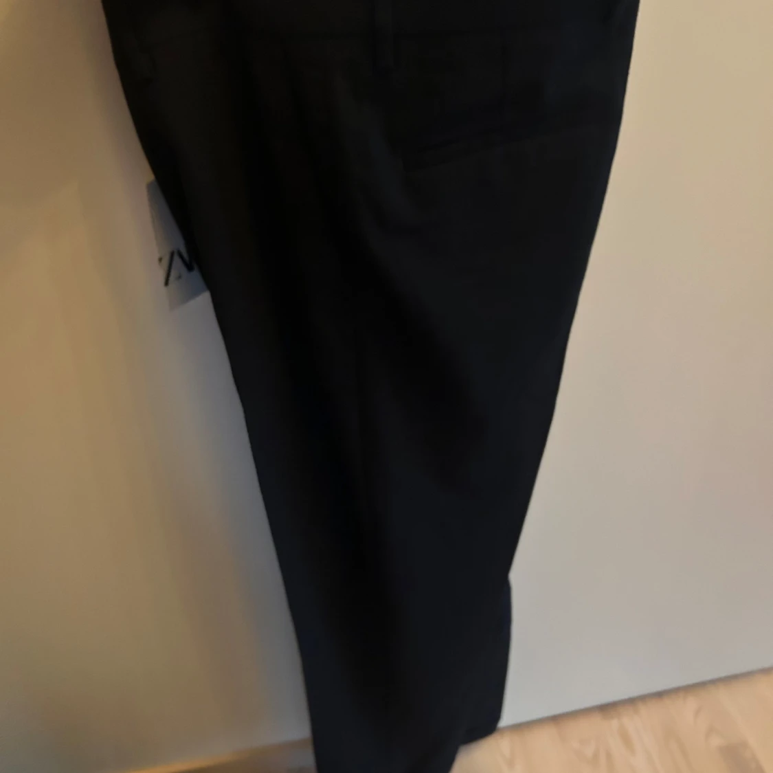 Mörkblå kostymbyxa från Zara (oanvänd)