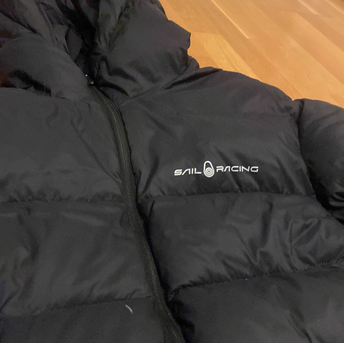 Sail racing puffer - 90