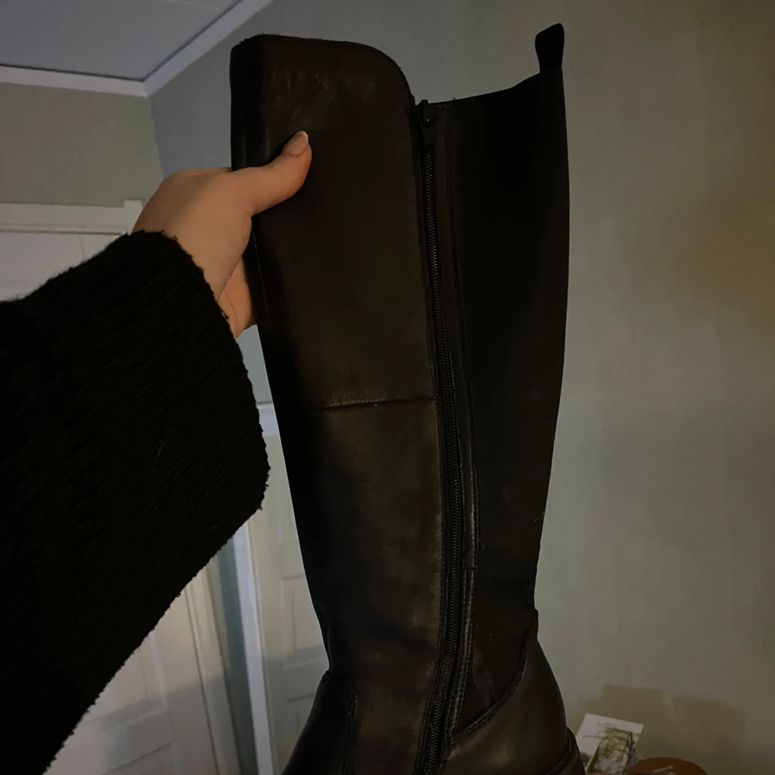 Svarta stövlar - 91