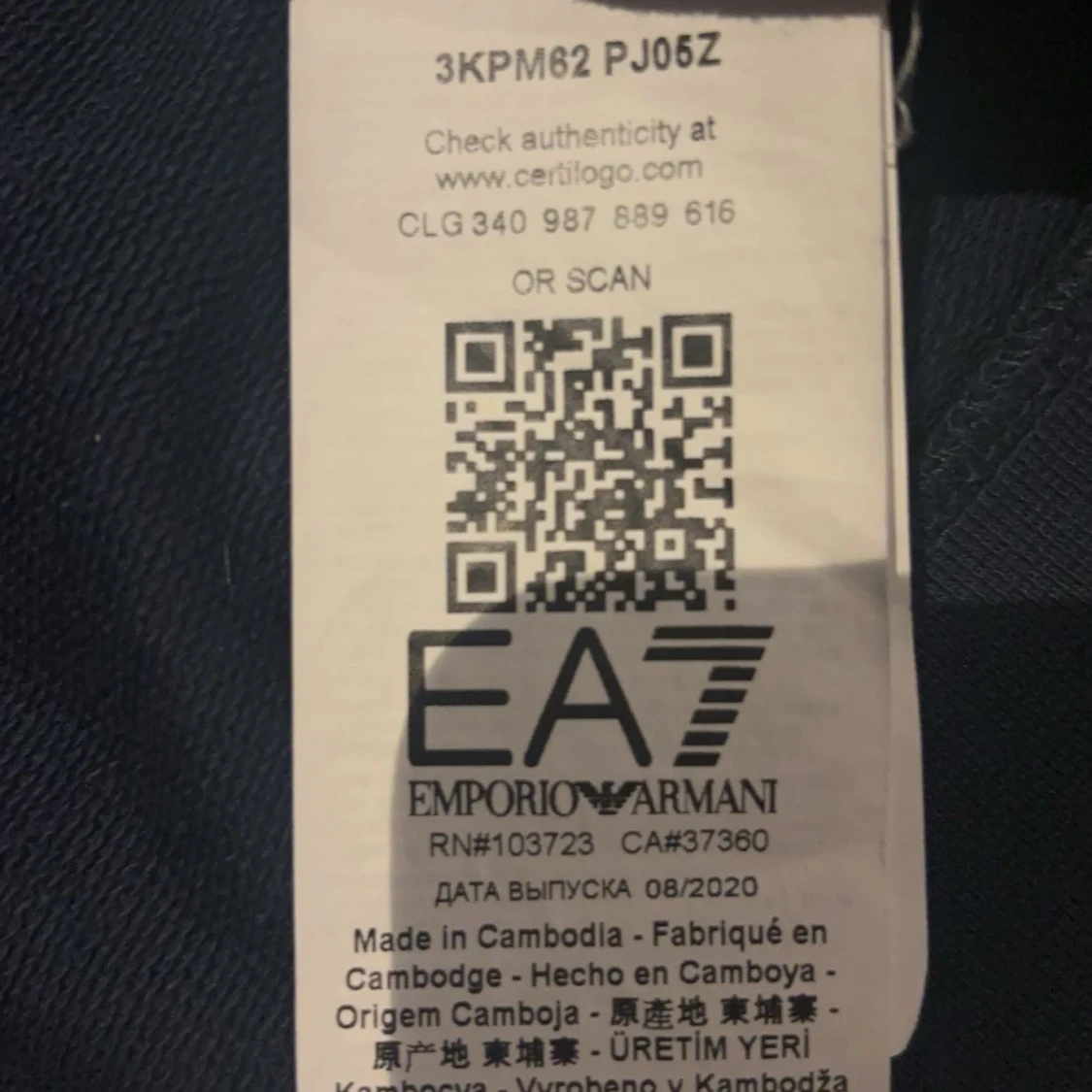 Mörkblå hoodie från Emporio Armani - 91