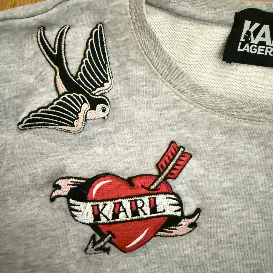 Grå sweater - Karl Lagerfeld - 91