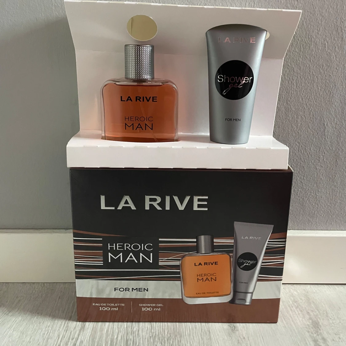 La Rive Heroic Man Eau de Toilette/ Presentask