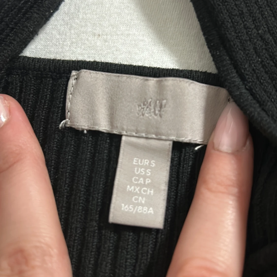 Svart ribbad topp från H&M - 91