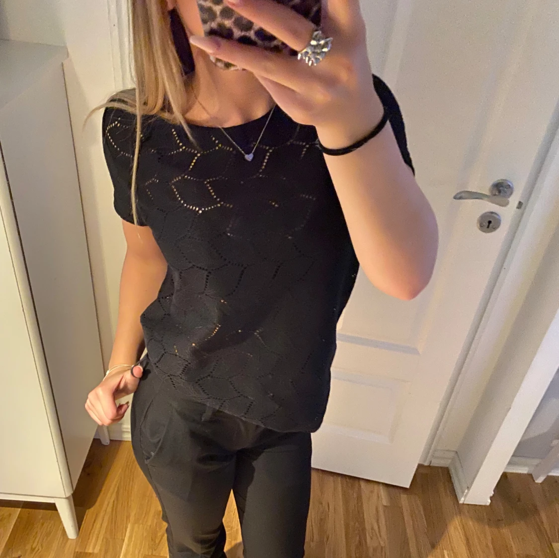 Svart spets tröja
