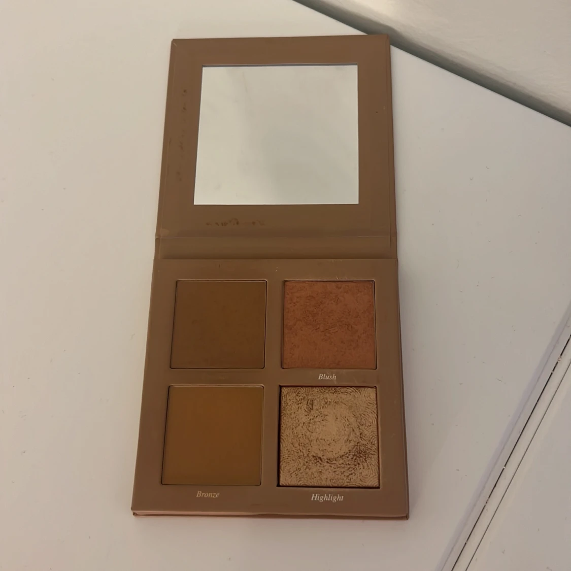 Caia palette - 91