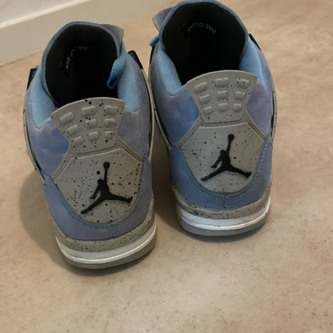 Jordan 4 retro university blue  - 90