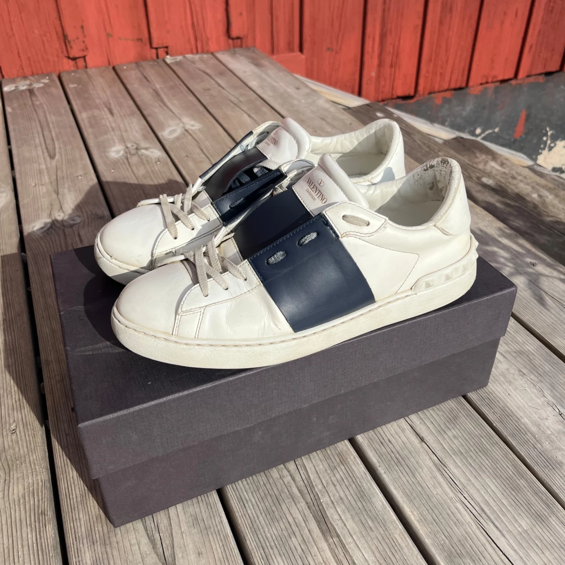 Valentino opens  - 90