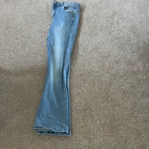 Jeans  - Jeans i storlek  14 år, 164 Dock är dom ganska små i storleken så passar 155/158. 90+frakt 