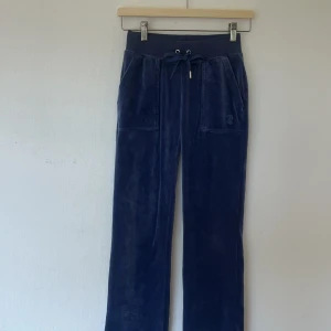 Juicy couture byxor  - Juicy byxor i fint skick, använda få gånger 