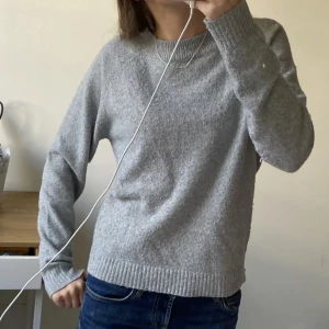 Stickad tröja - Stickad tröja från Vero Moda (fri frakt)