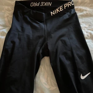 Träningsbyxor - Nike byxor i fint skick, dri-fit. 