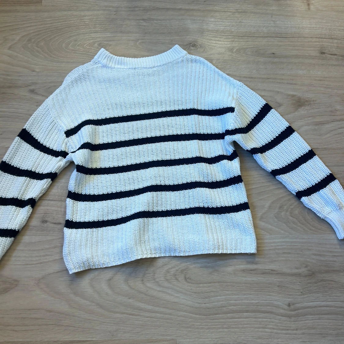 Söt stickad tröja💘 - 91